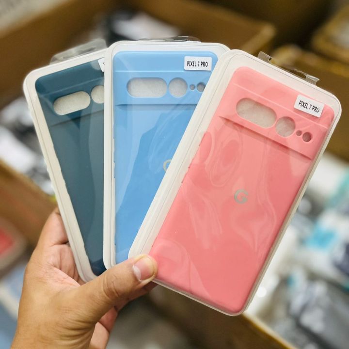 Google%20Pixel%207%20Pro%20Back%20Cover%20With%20Magsafe%20Premium%20Quality%20Back%20Case%20Hard%20Protection%20with%20Camera%20Bump%20Google%20Pixel7Pro%20Back%20Case%20Golden%20Shine%20Refelect%20In%20Outdoor%20-%20Image%202