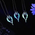 Creative Luminous Wolf Head Pendant Necklace for Men Fashion Cool Fluorescent Arctic Wolf King Totem Hip Hop Chain Party Gift. 