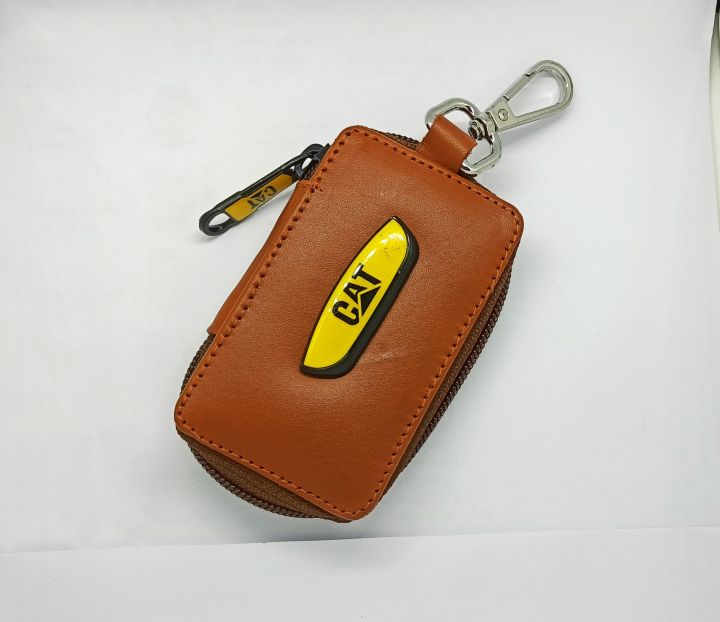 Leather%20Key%20Ring%20Holder%20Black/%20Chocolate.%20-%20Key%20Ring%20-%20Image%205