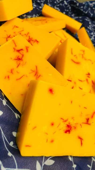 Handmade%20Real%20Saffron%20original%20Goat%20Milk%20Beauty%20Soap%20100%20gram%20-%20Image%209