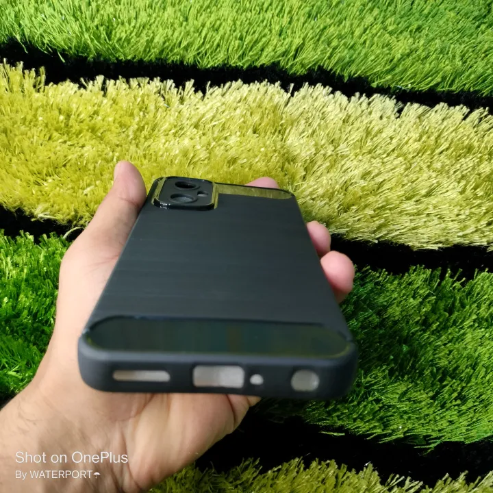 Walton%20Primo%20Y21%20Back%20Cover%20Soft%20Silicone%20With%20Carbon%20Fiber%20Design%20Luxury%20Premium%20Back%20Case%20Y21%20Walton%20Primo%20OrbitY21%20-%20Image%206
