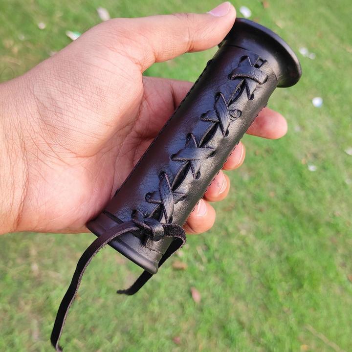 Bike%20Hand%20Grip%20(100%25%20Leather)%20Universal%20Bike%20Hand%20Grip%20cover%20for%20all%20motorcycles%20-%20Image%202