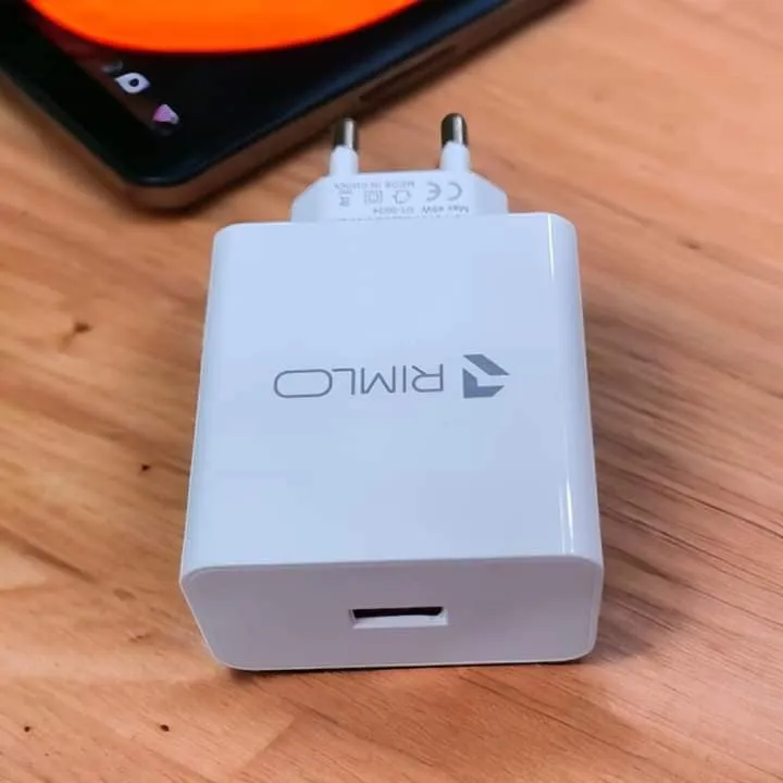 45W%20Supper%20Fast%20Charger%20PD%20fast%20Charger%20Rimlo%20RC-20%20-%20Image%203