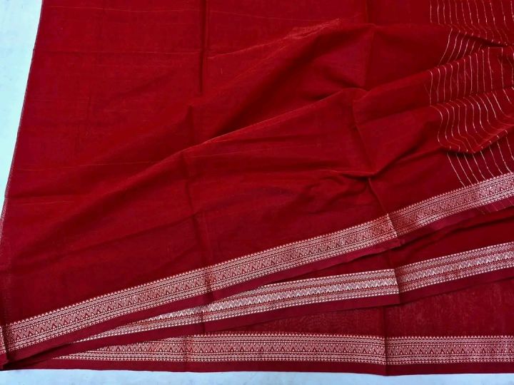 Tangail%20Tat%20Half%20Silk%20Saree%20for%20Women%20All%20Season%20Half%20Silk%20Fabric%20Fashionable%20Arong%20Style%20in%20Maroon%20Color%20-%20Image%204