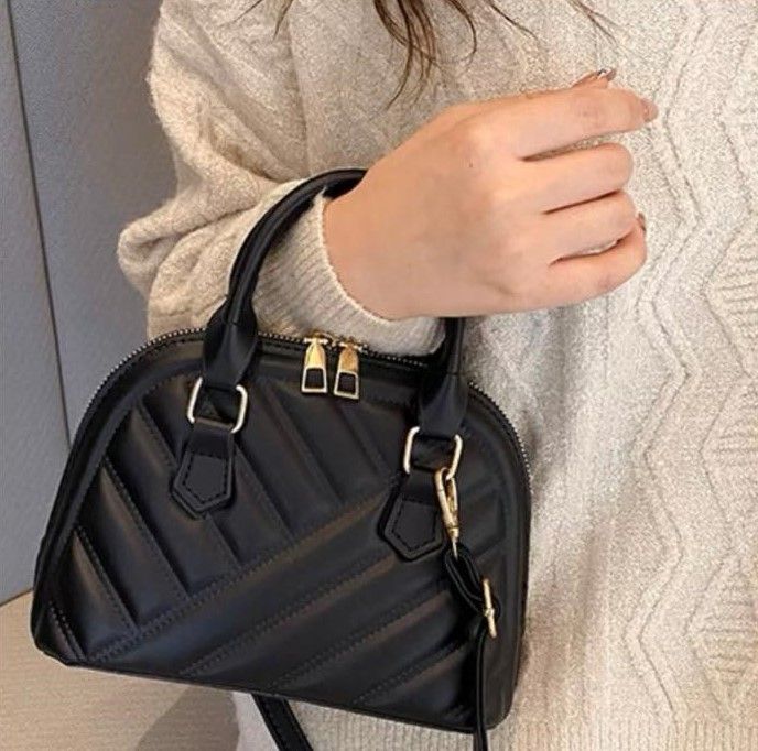 Fashionable%20Handbag%20Casual%20One-Shoulder%20Cross-Body%20PU%20Shell%20Bag%20Handbags%20For%20Women%20Luxury%20-%20Image%202