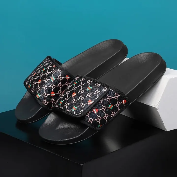 Black%20And%20White%20Color%20EIGHT%20New%20Version%20Lightweight%20Soft-Soled%20Slide%20Slipper%20Sandal%20For%20Men%20Stylish%20Men%E2%80%99s%20Slide%20Slipper%20S26%20-%20Image%204