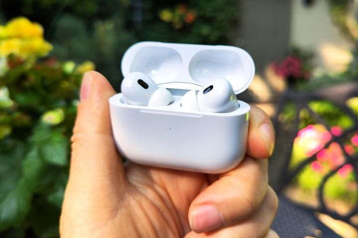Airpods%20Pro%20Made%20In%20Dubai%20Wireless%20Earbuds%20IPX4%20Waterproof%20In-Ear%20Earphone%20-%20Bluetooth%20Headphone%20-%20Image%204