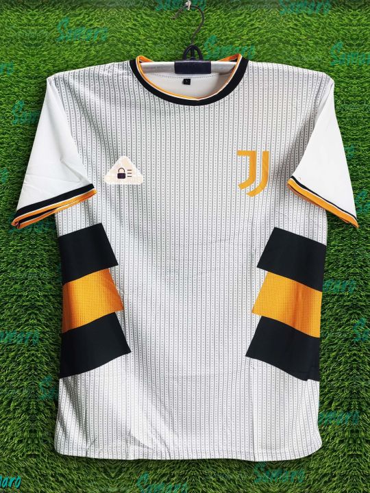 Juventus%20Jersey%202025/2026%20Short%20Sleeve%20Football%20Jersey%20For%20Men%20-%20Half%20Sleeve%20T-Shirt%20-%20Juventus%20Football%20Jersey%20%202026/27%20-%20Image%203