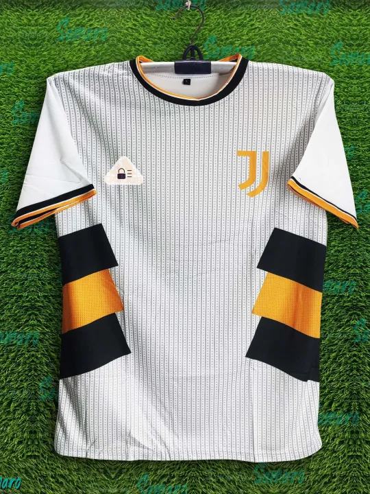 Juventus%20Jersey%202025/2026%20Short%20Sleeve%20Football%20Jersey%20For%20Men%20-%20Half%20Sleeve%20T-Shirt%20-%20Juventus%20Football%20Jersey%20%202026/27%20-%20Image%203