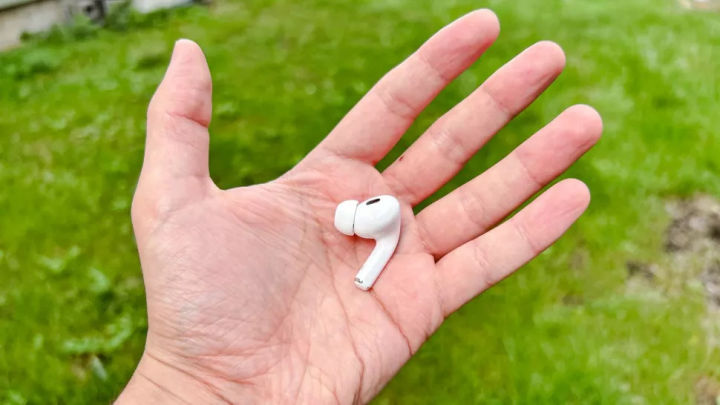 Airpods%20Pro%20Made%20In%20Dubai%20Wireless%20Earbuds%20IPX4%20Waterproof%20In-Ear%20Earphone%20-%20Bluetooth%20Headphone%20-%20Image%206