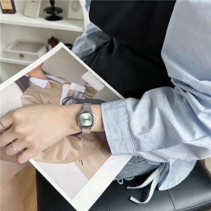 Women%20Small%20Square%20Quartz%20Watch%20Fashion%20Green%20Dial%20Stainless%20Steel%20Strap%20Wristwatch%20-%20Image%204