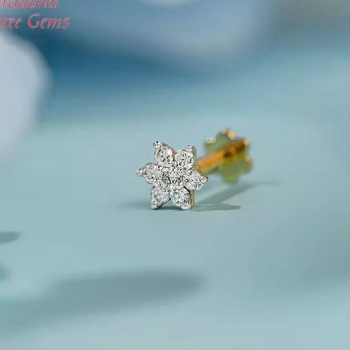 Gold%20Plated%20Flexible%20Nose%20Pin%20with%207%20AD%20Zirconia%20Stones%20Elegant%20Stylish%20Design%20for%20All%20Sizes%20Durable%20Fashion%20Accessory%20with%20White%20Stones%20-%20Image%203