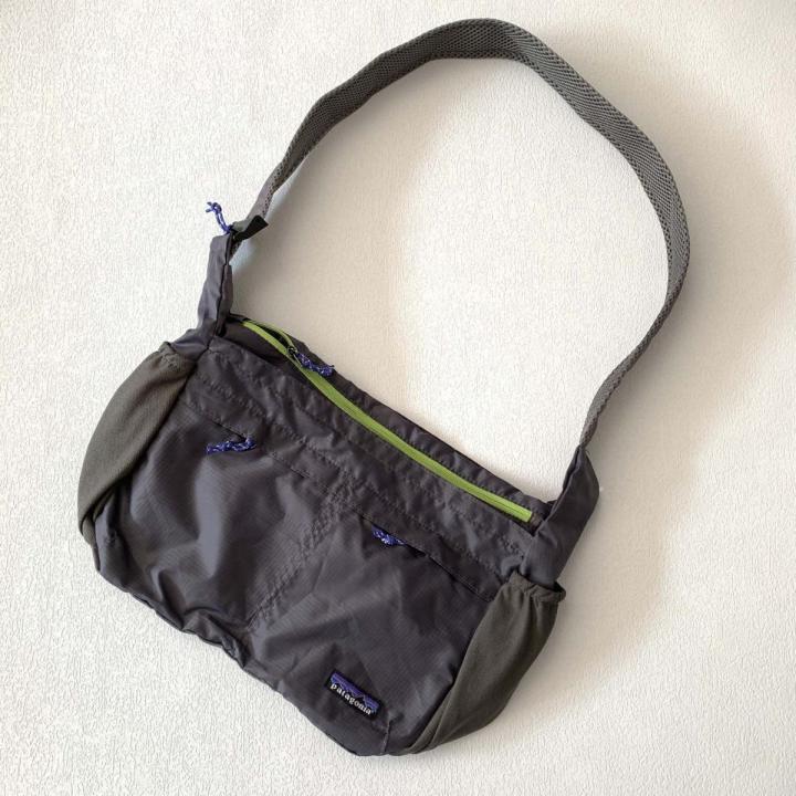 Spot Goods Patagonia Outdoor Waterproof Sports Style Shoulder Messenger Bag Simple Casual Large Capacity Folding Backpack