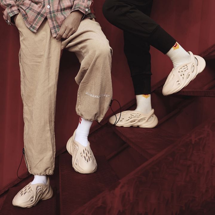 ZZ2189%20BAOLY%20New%20Yeezy%20Foam%20Runner%20Kanye%20West%20With%20Same%20Alga%20-%20Image%207