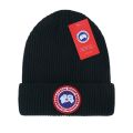 Canada Goose Fashion Embroidered Sliding Beanie Hat Men and Women Versatile Warm Autumn and Winter Trendy Hat. 