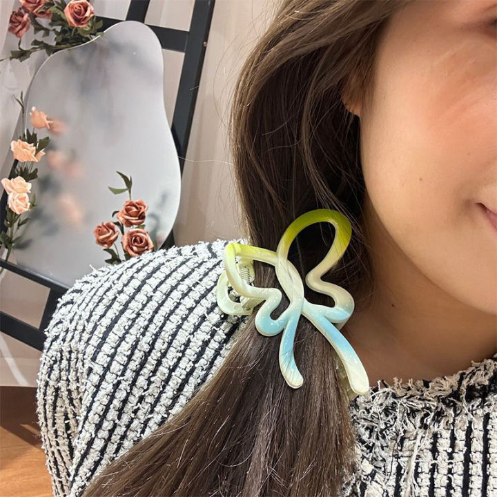 Butterfly%20Hair%20Claw%20Clips%20For%20Women%20Lovely%20Fashion%20Y2K%20Harajuku%20Shark%20Clip%20MIO%20Super%20Store%20-%20Image%203