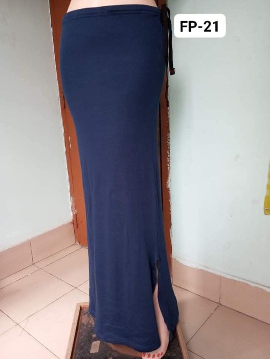 shapewear%20fishcut%20petticoat%20for%20girls%20to%20wear%20with%20sarees%20-%20Image%204