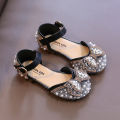 Girls sandals 2024 summer new small and medium-sized children soft sole baotou princess laces diamond bow little girls children's shoes.