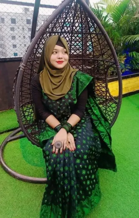 Nakful%20Silk%20Jamdani%20for%20Women%20with%20Tangail%20Sari%20-%20Embrace%20Timeless%20Tradition%20with%20Luxurious%20Silk%20-%20Sari%20Collection%20-%20All%20Ocassion%20-%20Image%204