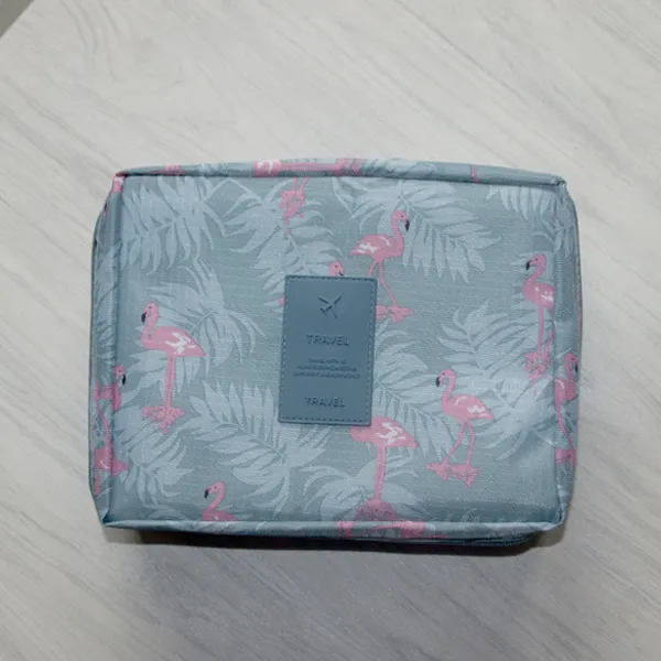 Waterproof%20Cosmetic%20Bag%20for%20Women%20Large%20Capacity%20Portable%20Travel%20Makeup%20Pouch%20Organizer%20-%20Image%204