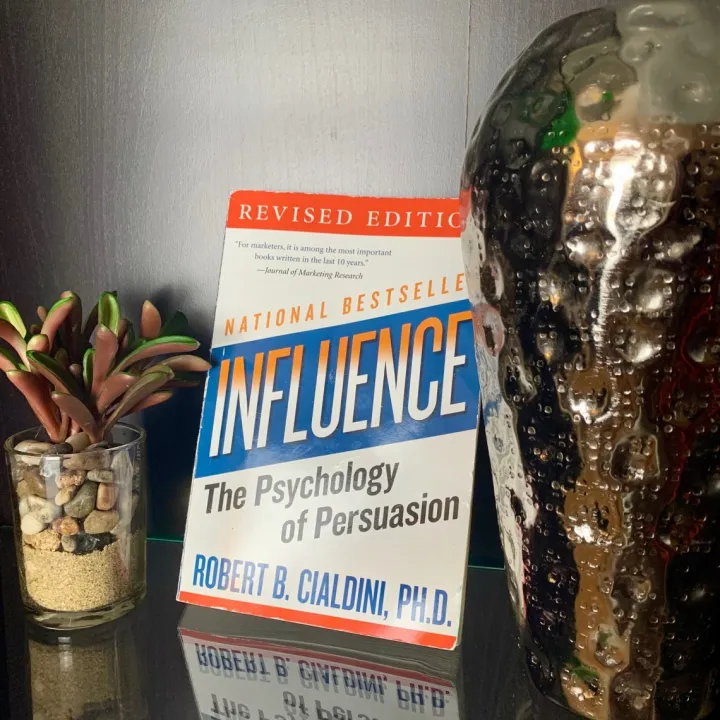 Influence%20The%20Psychology%20of%20Persuasion%20by%20Robert%20B.%20Cialdini%20-%20Image%202