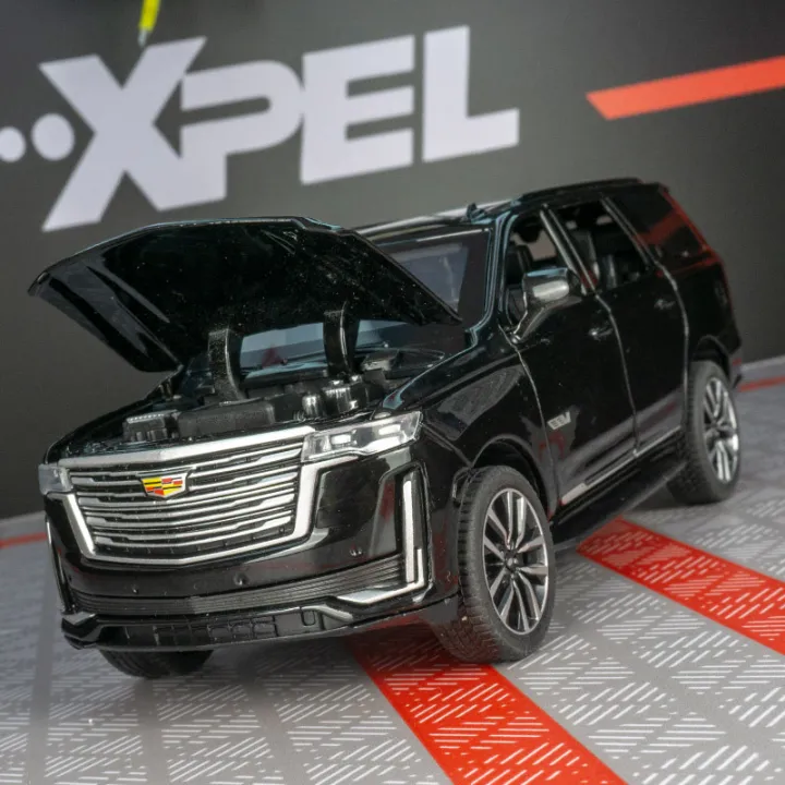 1:32%20Cadillac%20Escalade%20Off%20Road%20Vehicle%20Alloy%20Car%20Diecast%20Metal%20Model%20Sound%20Light%20Pull%20Back%20Toy%20Car%20Central%20Control%20Ornaments%20-%20Image%204