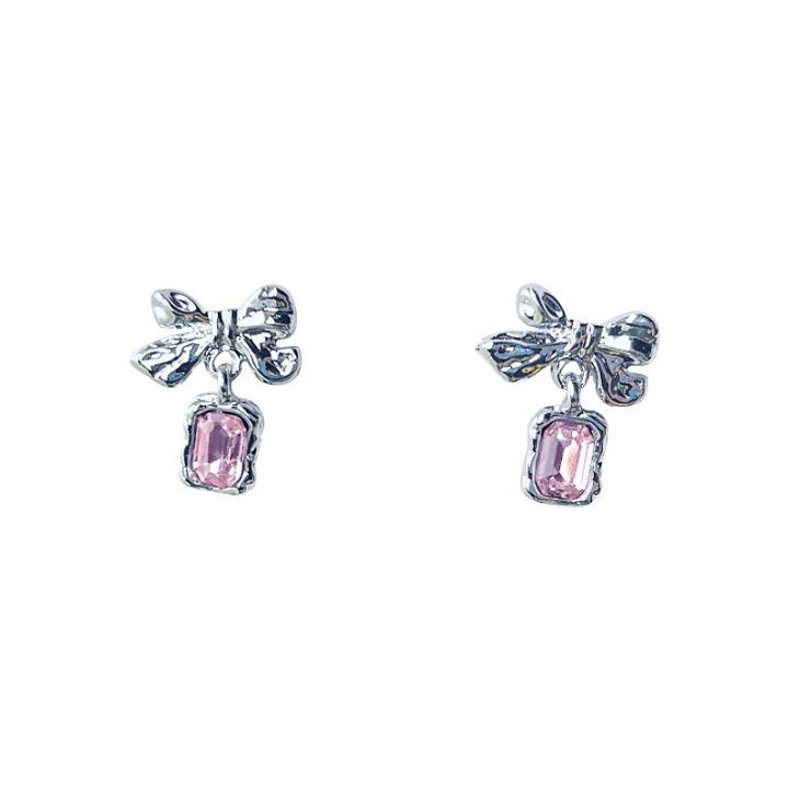 Bow%20zircon%20stud%20earrings%20women's%20light%20luxury,%20exquisite%20niche%20design,%20simple%20and%20versatile,%20fashionable,%20high-end%20temperament%20ear%20jewelry%20-%20Image%205