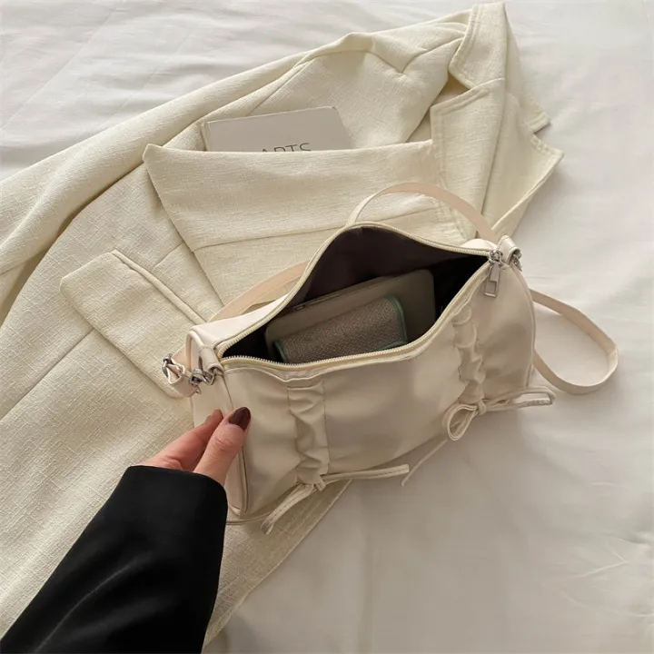 Sweet%20Bow%20Pillow%20Bag%20Women's%20Spring%20Summer%202024%20New%20Trendy%20Fashion%20Crossbody%20Bag%20Versatile%20One%20Shoulder%20Armpit%20Bag%20-%20Image%204