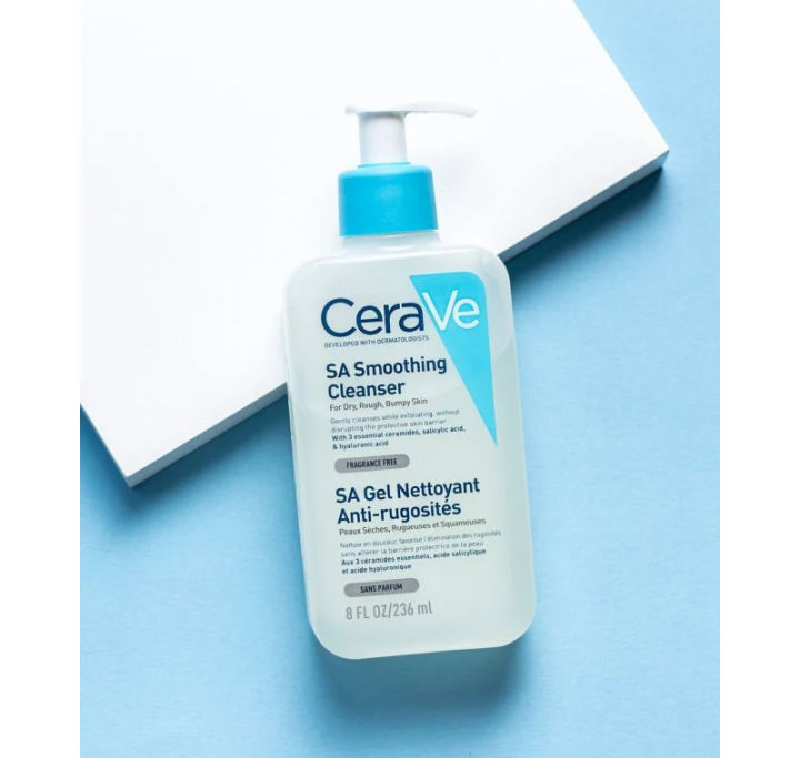 CeraVe%20SA%20Smoothing%20Cleanser%20236ml%20-%20Image%204