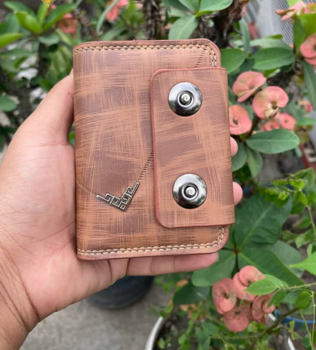 Stylish%20Multi-Compartment%20Zipper%20Wallet%20for%20Men%20and%20Women%20%E2%80%93%20Premium%20PU%20Leather%20Card%20Holder%20-%20Image%203