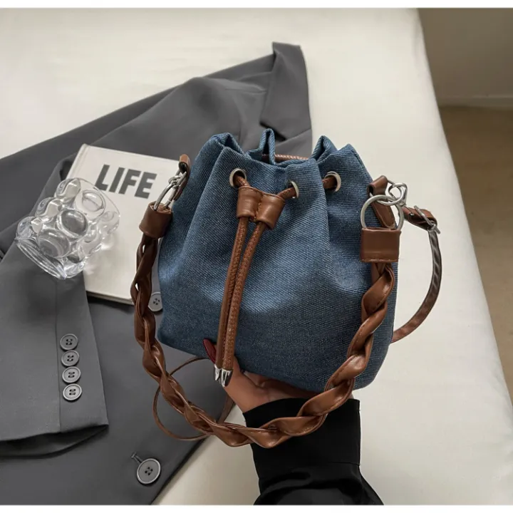 This%20year's%20popular%20bags%20women's%202024%20new%20trendy%20fashion%20casual%20denim%20shoulder%20bag%20commuter%20crossbody%20bucket%20bag%20-%20Image%207