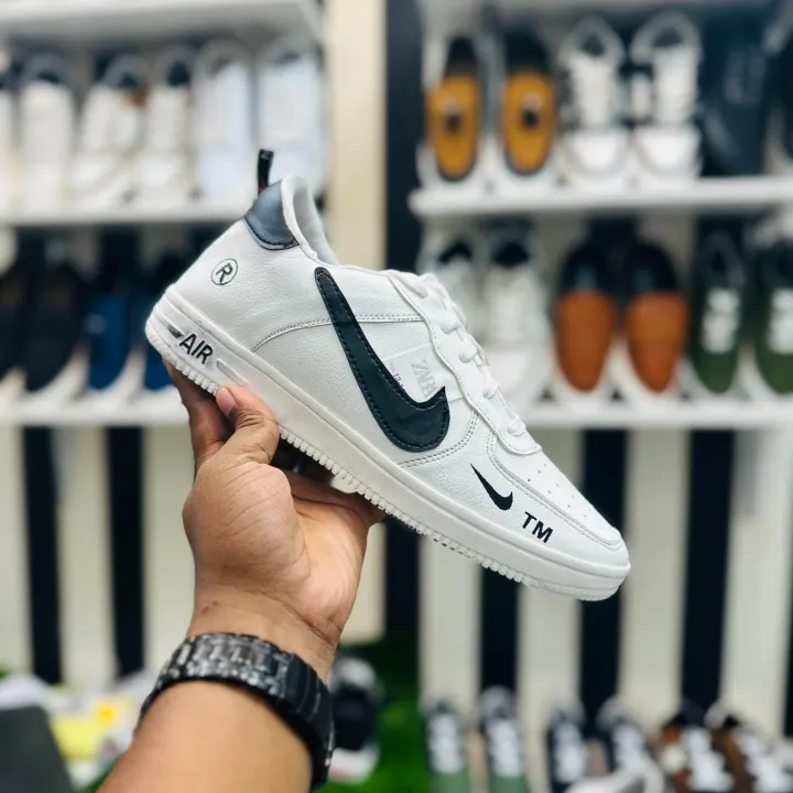 Hot%20Collection%20of%20Stylish%20and%20Fashionable%20Winter%20and%20Summer%20Exclusive%20Low%20Top%20Sneakers%20Converse%20Shoes%20for%20Men%20-%20Easy%20To%20Maintain%20-%20Image%203