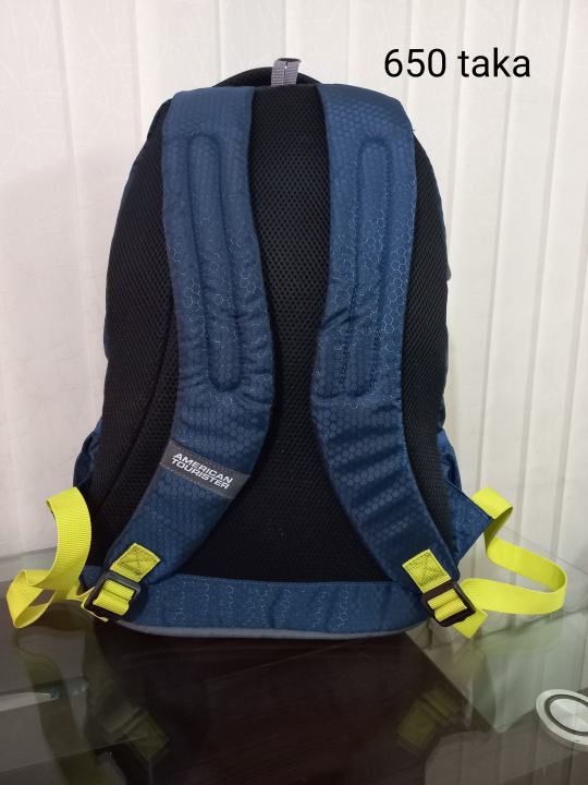 American%20Tourister%20Nylon%20Fabric%20Super%20Lite%20Weight%20School%20College%20&%20Travel%20Backpack%20-%20Bag%20For%20Boys%20-%20Image%203