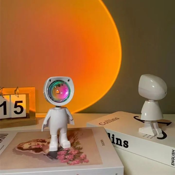LED%20Astronaut%20Sunset%20Light%20Rainbow%20Projection%20Night%20Light%20USB%20Charging%20Touch%20Control%20for%20Bedroom%20and%20Game%20Room%20Decoration%20-%20Image%204
