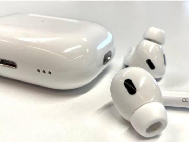 AirPods%20Pro%202nd%20Generation%20long%20lasting%20specials%20edition%20wireless%20blutooth%20Earbuds%20by%20Trendio%20(replica)%20-%20Image%206