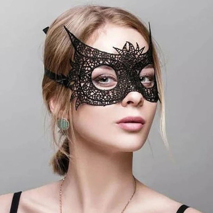 Black%20Women%20Hollow%20Lace%20Masquerade%20Face%20Mask%20Princess%20Party%20Cosplay%20Prom%20Props%20Costume%20Nightclub%20Queen%20Half%20Face%20Eye%20Mask%20-%20Image%206