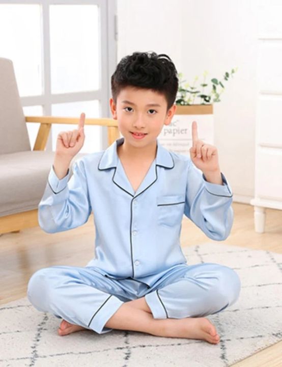 Sleep%20in%20Style:%20Kids%20Pure%20Silk%20Pajama%20Set%20for%20Sweet%20Dreams%20-%20Image%202