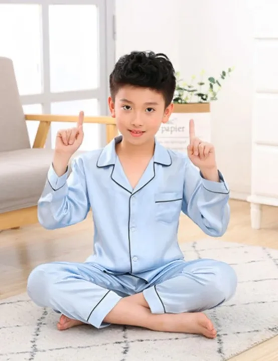Sleep%20in%20Style:%20Kids%20Pure%20Silk%20Pajama%20Set%20for%20Sweet%20Dreams%20-%20Image%202