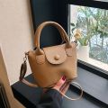 Fashionable and ersatile portable small bag for women's new contrasting color casual buet bag, 2023 autumn /winter nhe appointment crossbo bag.