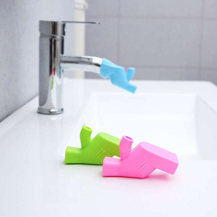 19N%20travel%20portable%20simple%20mouthwash%20toothbrush%20cup,%20silicone%20faucet%20extension,%20children's%20hand%20sanitizer%20guide%20-%20Image%202