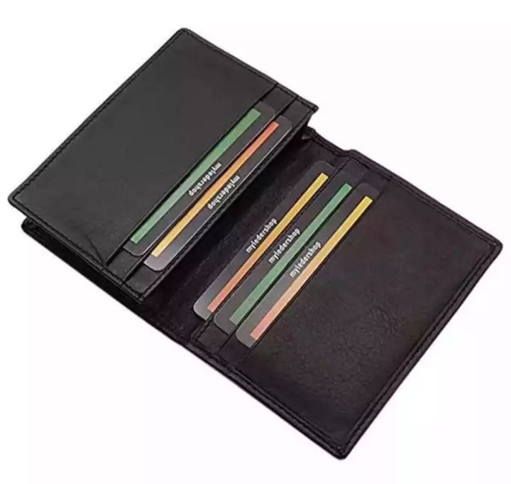 Dedit%20Or%20Credit%20Card%20Holder%20With%20Wallet%20for%20Men%20And%20Women%20-%20Image%205
