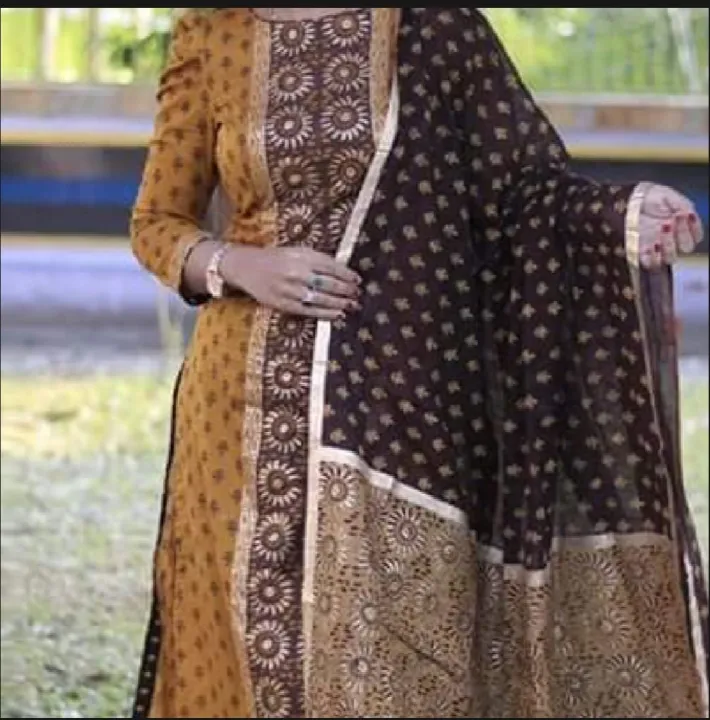 Joypuri%20Cotton%20Unstitched%20Skin%20Print%20High%20Quality%20Three%20Piece%20For%20Women%20-%203%20Pice%20Dress%20-%20Image%202