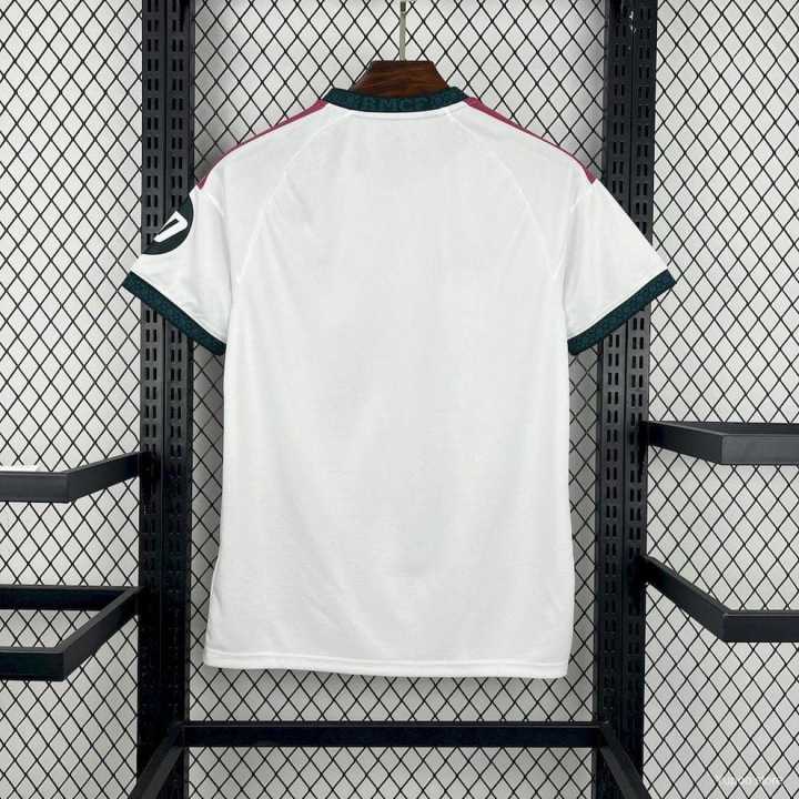 Real%20Madrid%20Jersey%20-%20Thai%20Premium%20Jersey%20-%20Football%20Jersey%20-%20Image%202