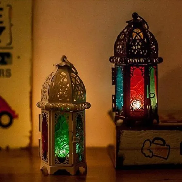 Jadroo%20Lantern%20Shaped%20Candle%20Holder%20-%20Image%206
