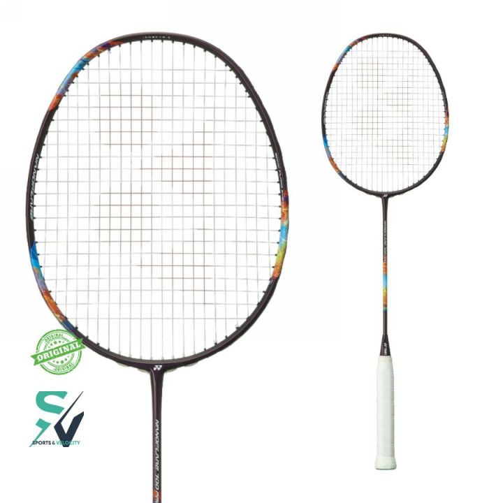 Yonex%20Original%20NANOFLARE%20700%20Pro%20Graphite%20Badminton%20Racket%20-%20Made%20in%20Japan%20-%20Image%203