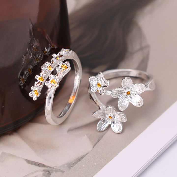 Elegant Simple Flower Rings for Women Creative Fresh and Engagement Jewelry Opening Ring