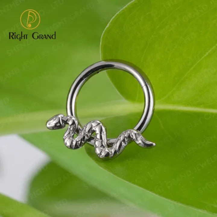 Right%20Grand%20ASTM%20F136%20Titanium%20Septum%20Clicker%20Snake%20Hinged%20Segment%20Ring%2016G%20Daith%20Cartilage%20Tragus%20Rook%20Ear%20Piercing%20Jewelry%20-%20Image%204