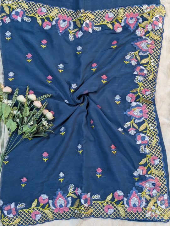 Navy%20blue%20color%20Indian%20white%20gold%20Georgette%20embroidery%20saree%20-%20Image%206