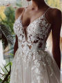 Sheer Illusion Beach Wedding Dresses 2023 Long Tulle Lace Sexy Bridal Gown A-Line Pluging V-Neck Vestido de Noiva. 