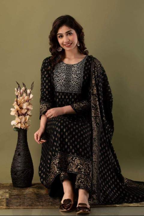 Stylish%20Cotton%20Unstitched%20Skin%20Print%20High%20Quality%20Three%20Piece%20For%20Women%20-%20Image%202